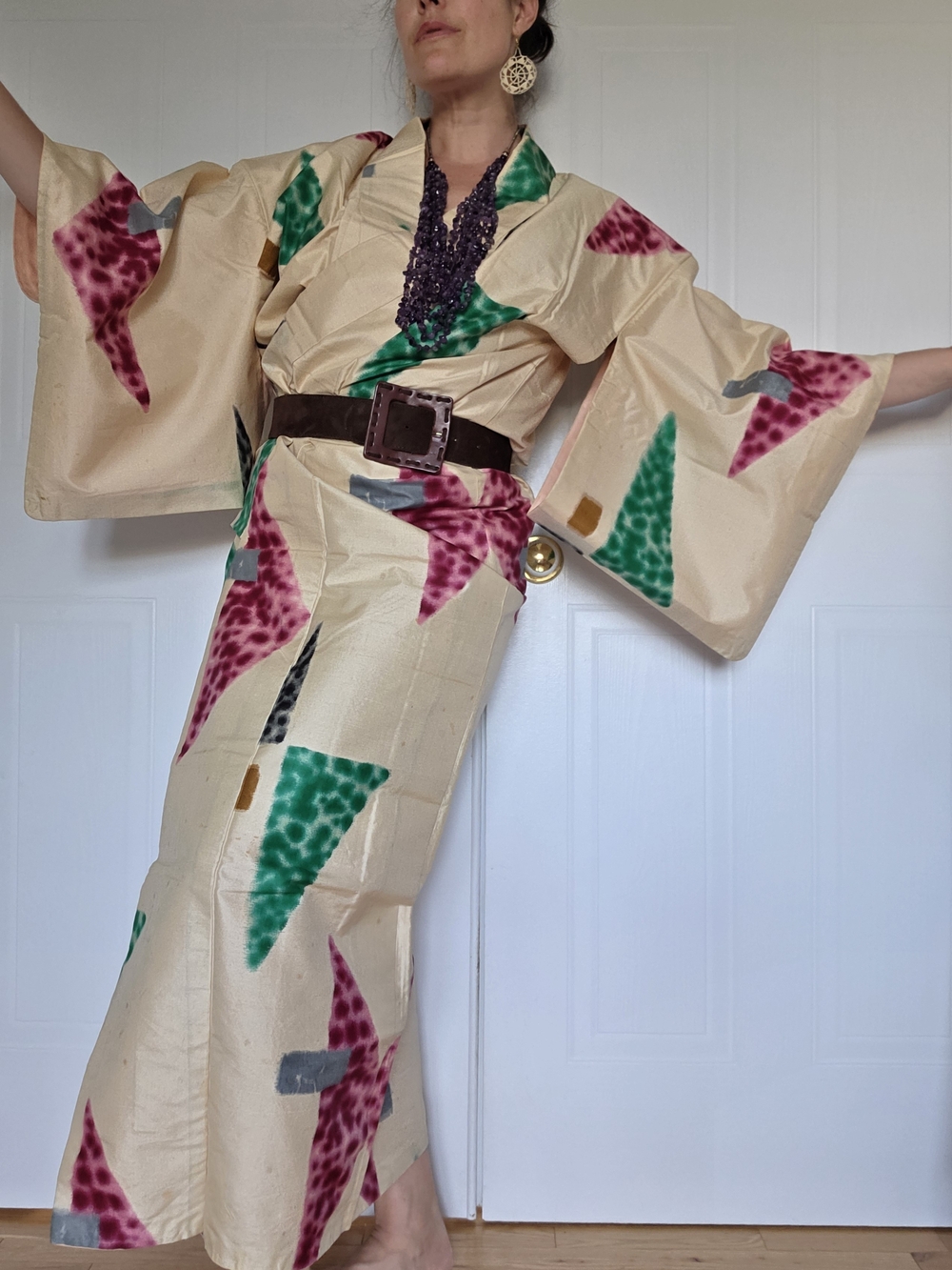 Vintage Cream Silk Kimono with Pink and Green Triangle Pattern
